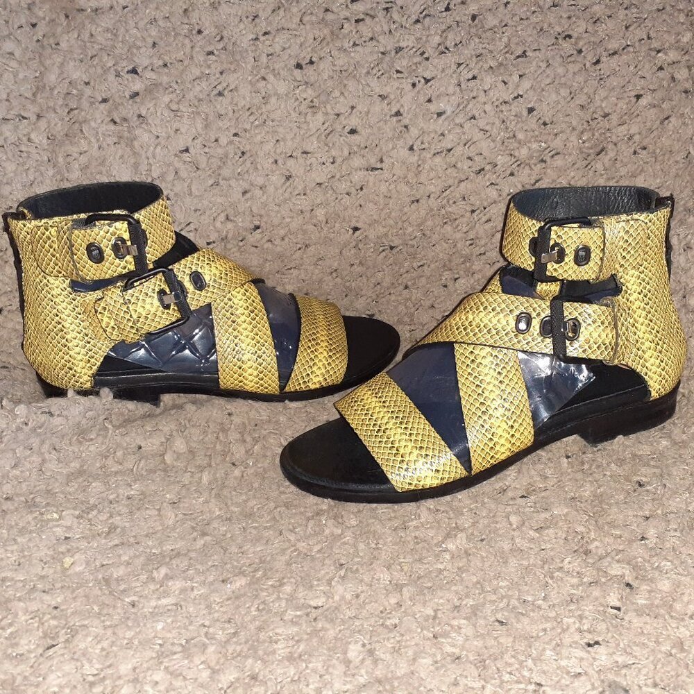 RAG & BONE-Yellow/Black Leather Python Print Sandals-Buckles-Sz 7-Near Mint